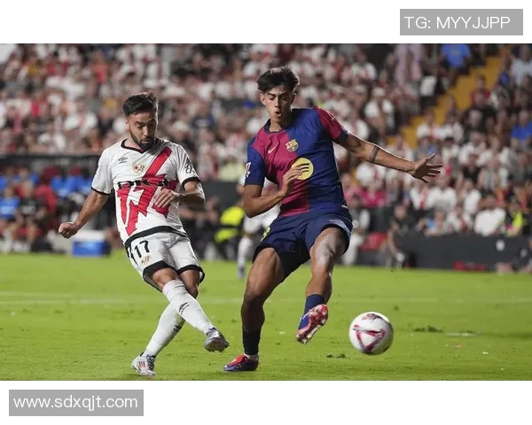 足球明星壁纸精选 聚焦巴萨球星精彩瞬间与赛场风采